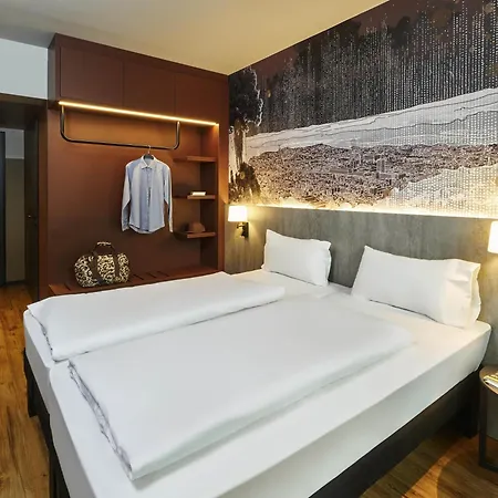 Ibis Styles 24h Geoeffnet Hotel 3*